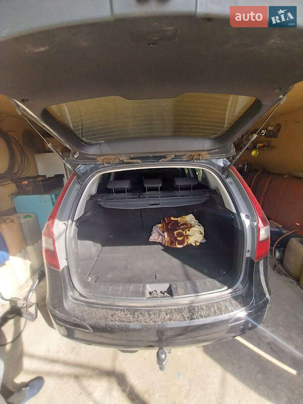 Универсал Hyundai i30 2010 в Подольске