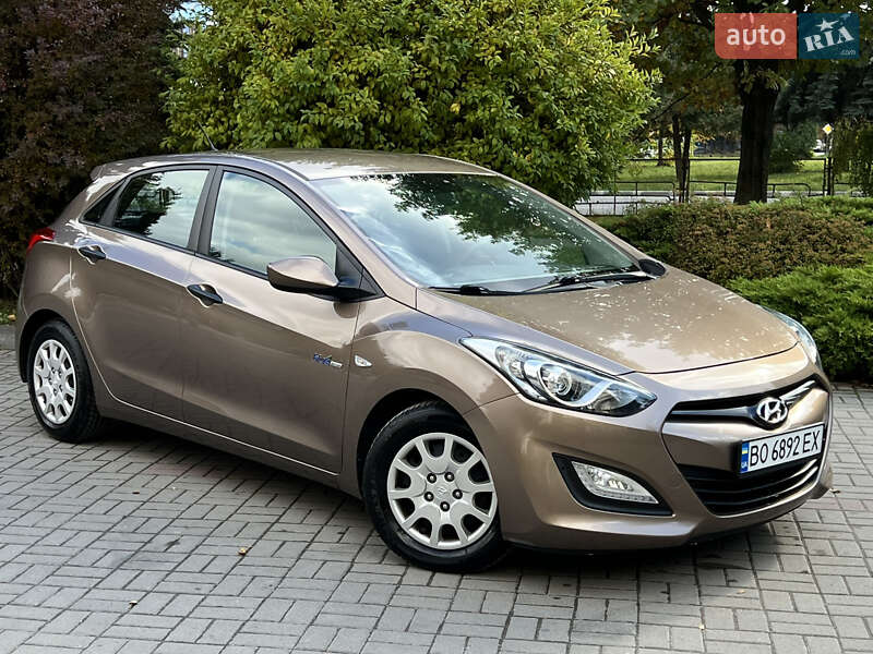 Хетчбек Hyundai i30 2014 в Тернополі