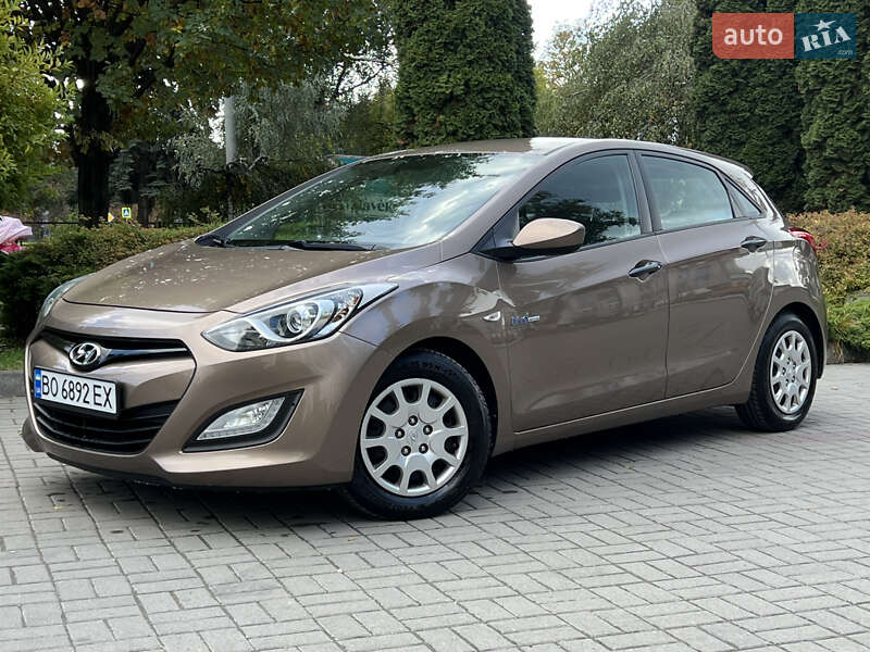 Хетчбек Hyundai i30 2014 в Тернополі