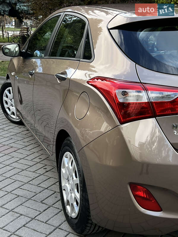 Хетчбек Hyundai i30 2014 в Тернополі