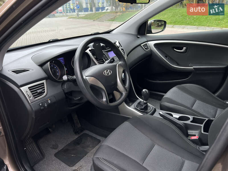 Хетчбек Hyundai i30 2014 в Тернополі