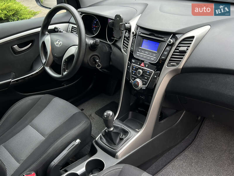 Хетчбек Hyundai i30 2014 в Тернополі