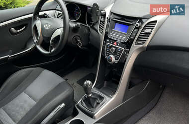 Хэтчбек Hyundai i30 2014 в 