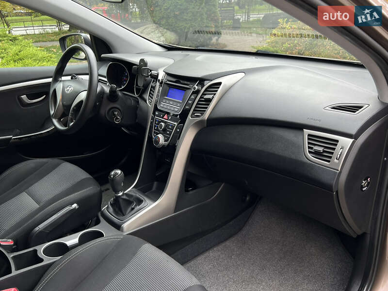 Хетчбек Hyundai i30 2014 в Тернополі