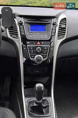 Хэтчбек Hyundai i30 2014 в 
