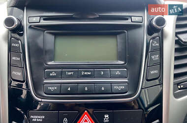 Хетчбек Hyundai i30 2012 в 