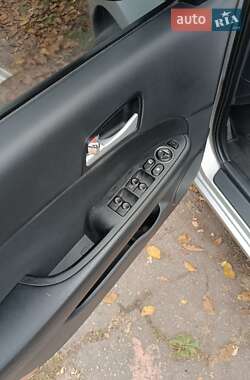 Хэтчбек Hyundai i30 2008 в 