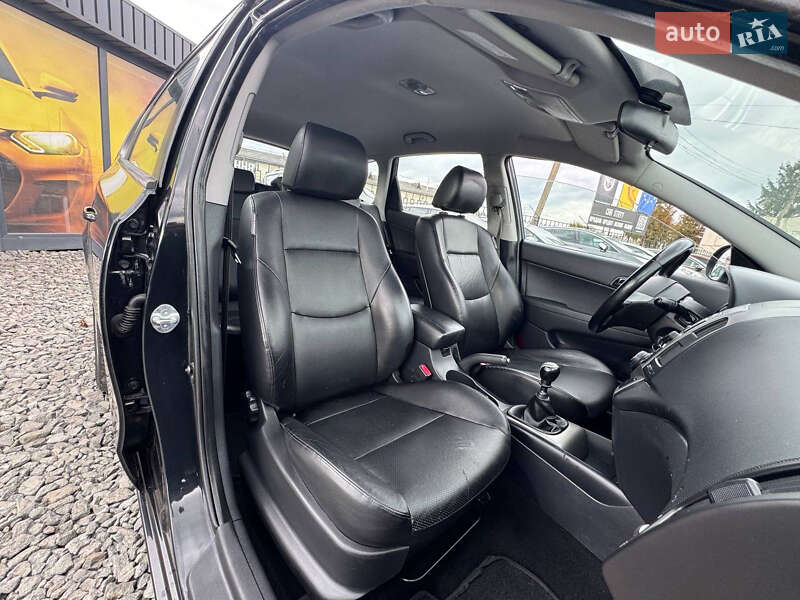 Универсал Hyundai i30 2009 в Стрые