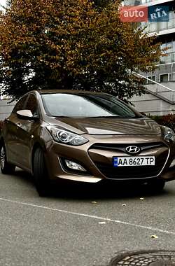 Хэтчбек Hyundai i30 2012 в Киеве