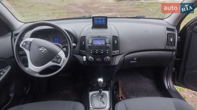 Универсал Hyundai i30 2008 в Смеле