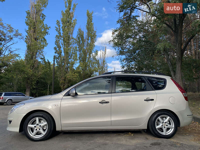 Універсал Hyundai i30 2008 в Миколаєві