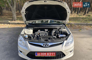 Универсал Hyundai i30 2008 в 