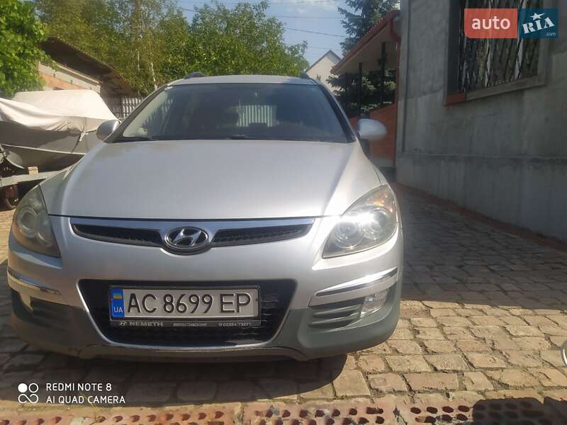 Універсал Hyundai i30 2010 в Дніпрі