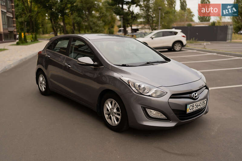 Хэтчбек Hyundai i30 2013 в Чернигове