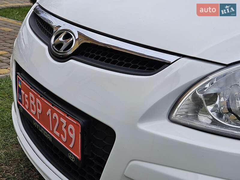 Универсал Hyundai i30 2009 в Бориславе