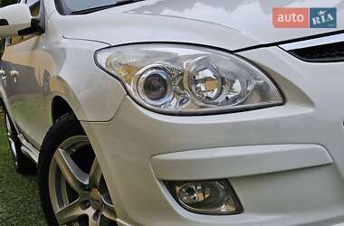 Универсал Hyundai i30 2009 в 