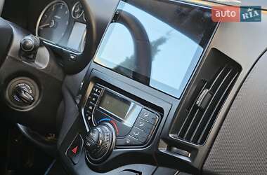 Универсал Hyundai i30 2009 в 