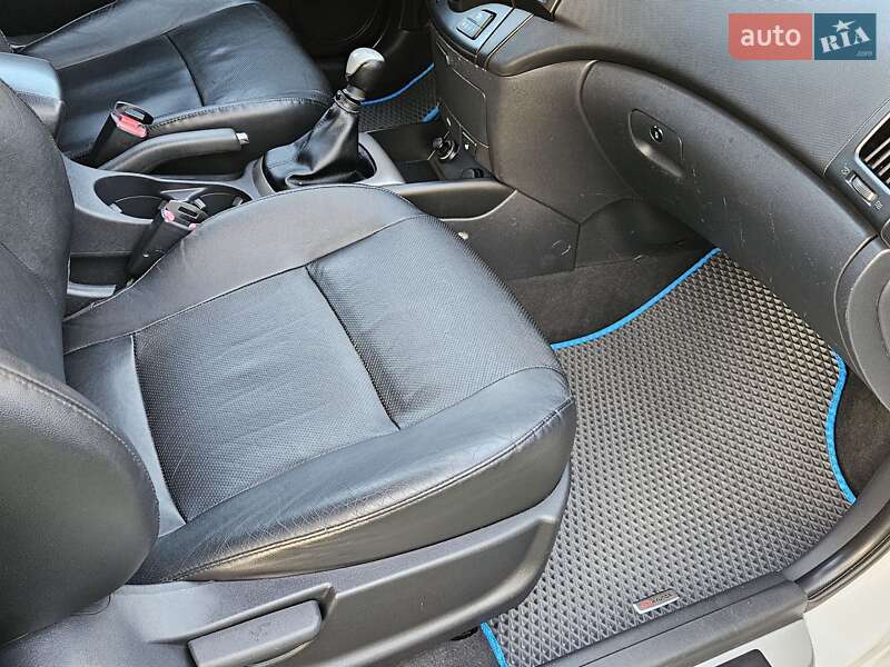 Универсал Hyundai i30 2009 в Бориславе