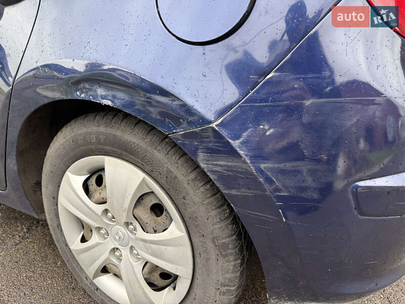 Хэтчбек Hyundai i30 2010 в Дубно фото 7 Хэтчбек Hyundai i30 2010 в Дубно