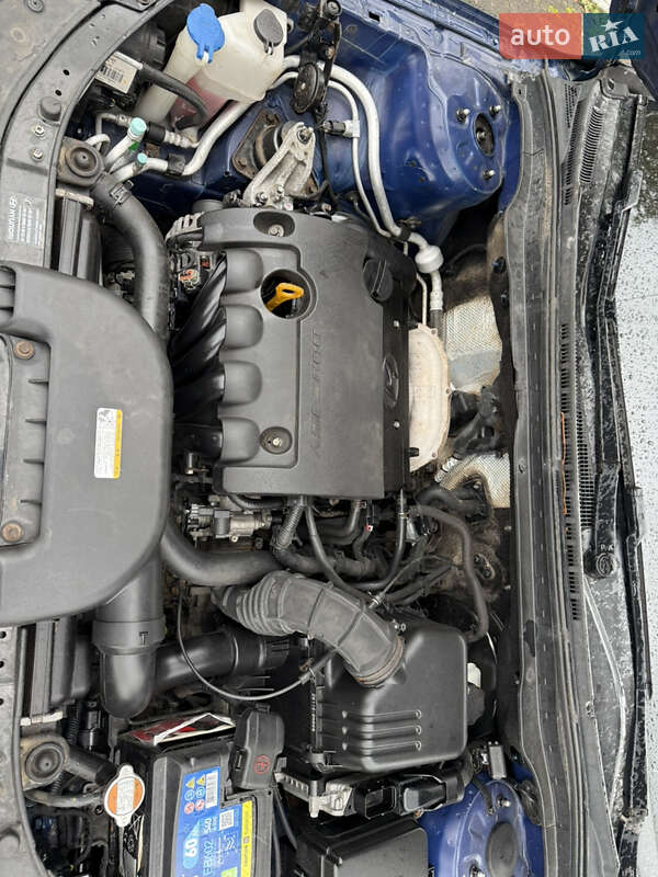 Хэтчбек Hyundai i30 2010 в Дубно фото 15 Хэтчбек Hyundai i30 2010 в Дубно