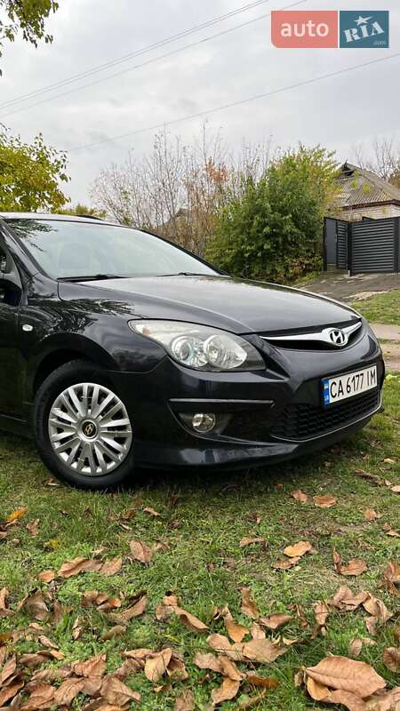 Універсал Hyundai i30 2010 в Смілі