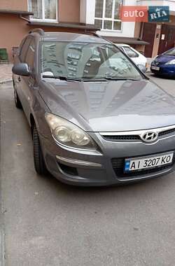 Універсал Hyundai i30 2010 в Софіївській Борщагівці