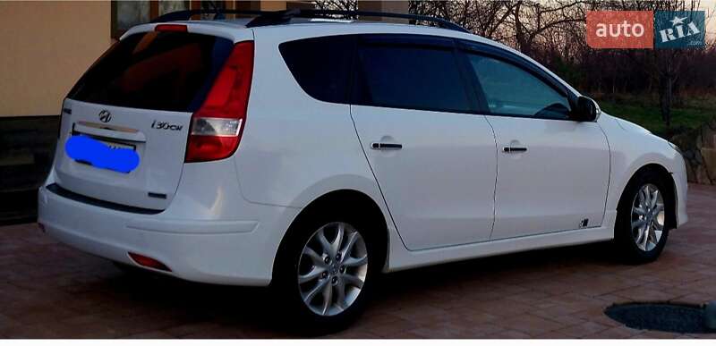 Универсал Hyundai i30 2010 в Заболотове