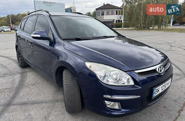 Універсал Hyundai i30 2008 в  фото 6 Універсал Hyundai i30 2008 в