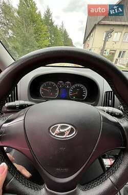 Універсал Hyundai i30 2009 в 