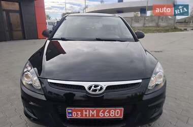 Хэтчбек Hyundai i30 2009 в 