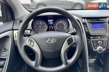 Хетчбек Hyundai i30 2014 в 