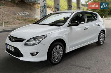 Хэтчбек Hyundai i30 2010 в Одессе