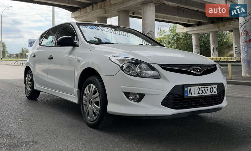 Хетчбек Hyundai i30 2010 в Одесі