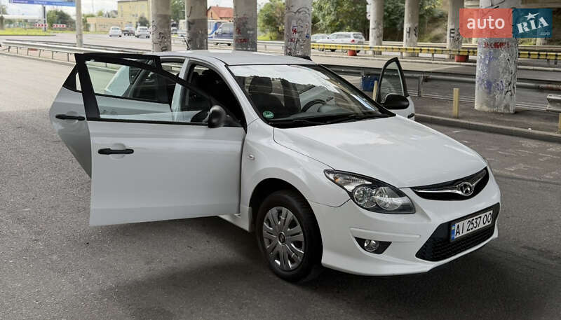 Хетчбек Hyundai i30 2010 в Одесі
