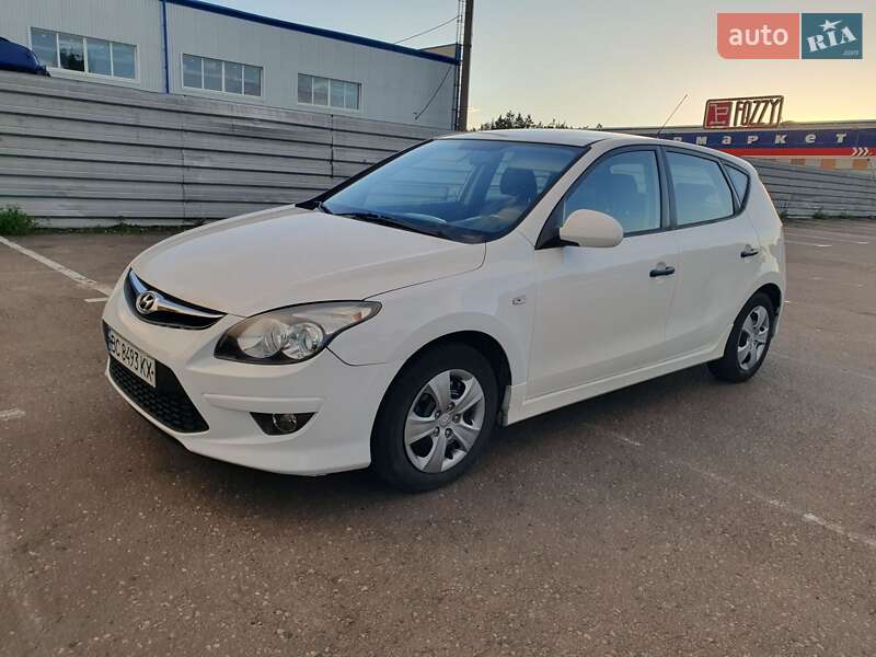 Хетчбек Hyundai i30 2011 в Рівному фото 9 Хетчбек Hyundai i30 2011 в Рівному