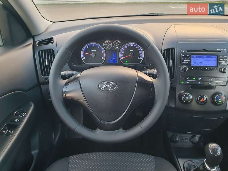 Хетчбек Hyundai i30 2011 в Рівному фото 26 Хетчбек Hyundai i30 2011 в Рівному