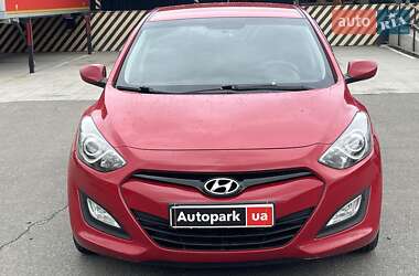 Хэтчбек Hyundai i30 2013 в 