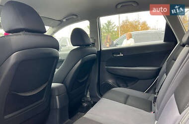 Хэтчбек Hyundai i30 2010 в 