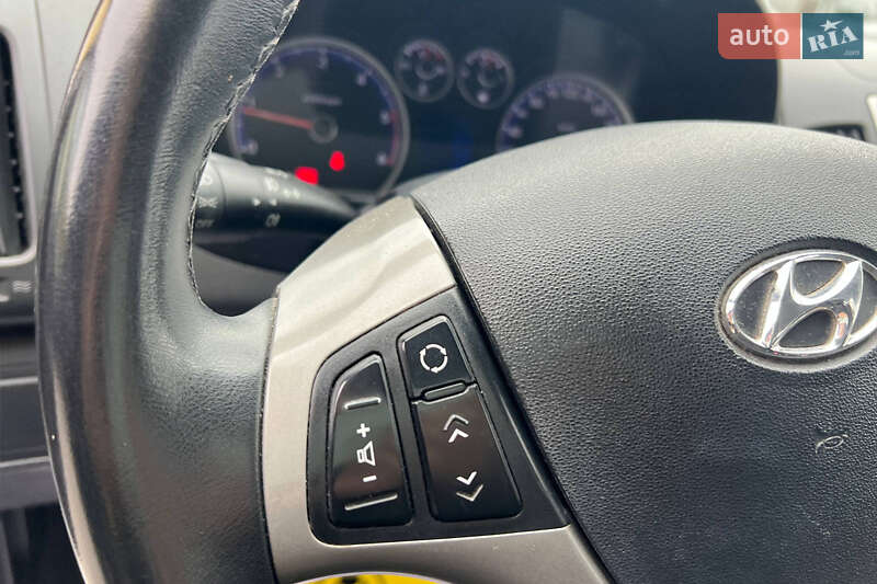 Хетчбек Hyundai i30 2010 в Івано-Франківську