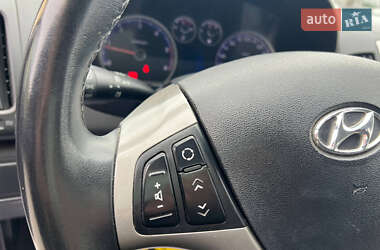 Хэтчбек Hyundai i30 2010 в 