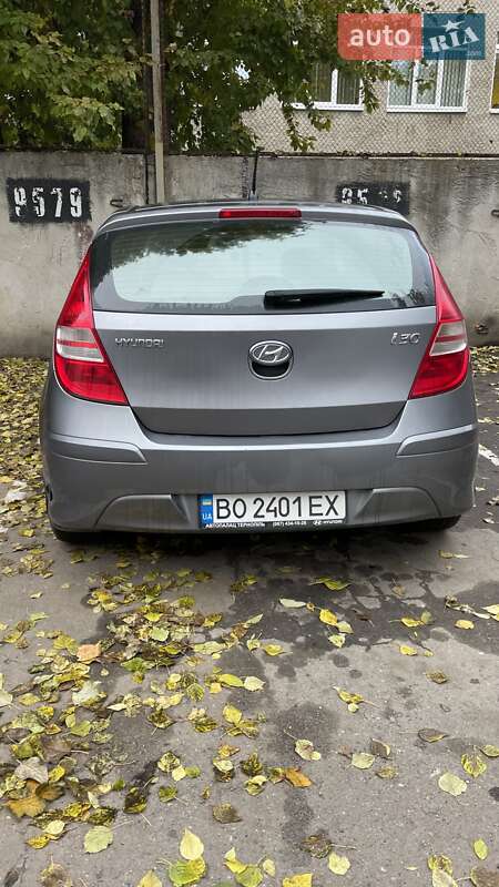 Hyundai i30 2011