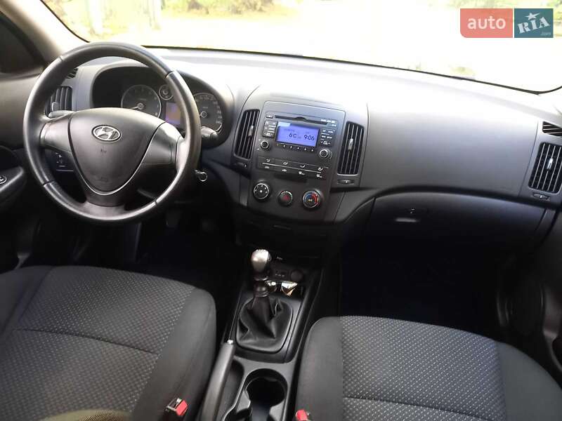 Універсал Hyundai i30 2009 в Черкасах фото 15 Універсал Hyundai i30 2009 в Черкасах