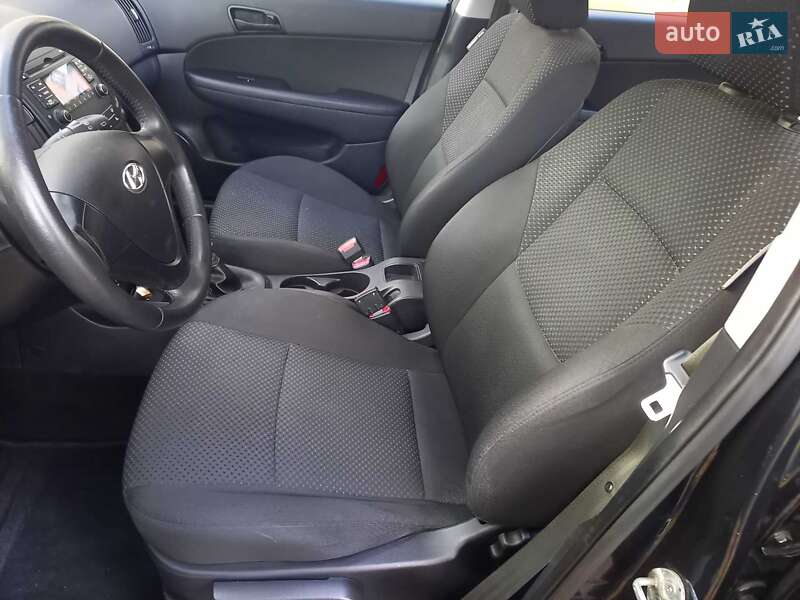 Універсал Hyundai i30 2009 в Черкасах фото 24 Універсал Hyundai i30 2009 в Черкасах