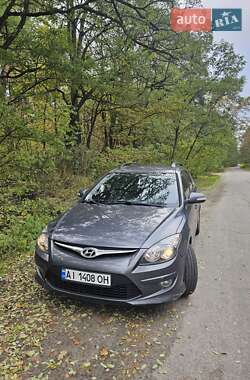 Універсал Hyundai i30 2010 в  фото 27 Універсал Hyundai i30 2010 в