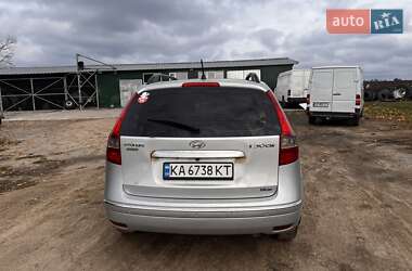 Універсал Hyundai i30 2010 в  фото 4 Універсал Hyundai i30 2010 в