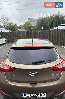 Хетчбек Hyundai i30 2012 в  фото 8 Хетчбек Hyundai i30 2012 в