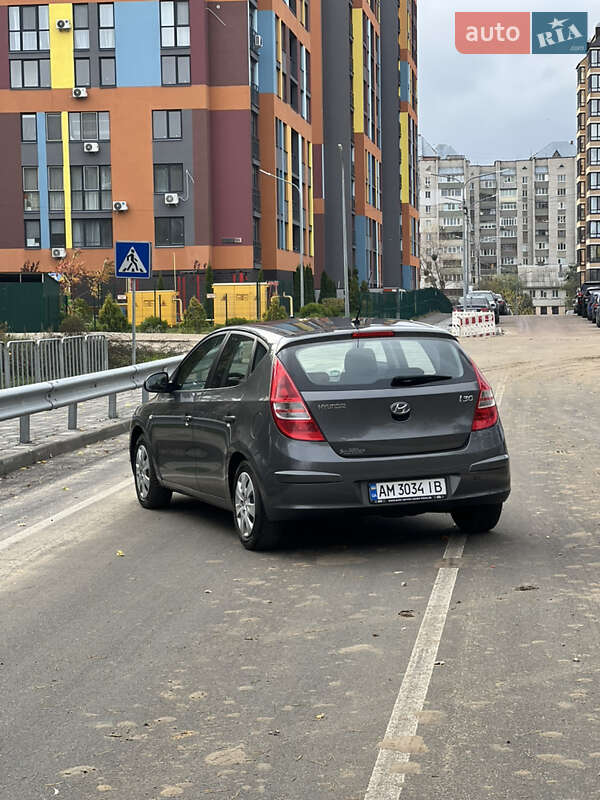 Хетчбек Hyundai i30 2008 в Житомирі фото 13 Хетчбек Hyundai i30 2008 в Житомирі