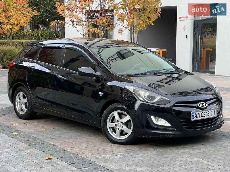 Універсал Hyundai i30 2014 в Києві фото 10 Універсал Hyundai i30 2014 в Києві