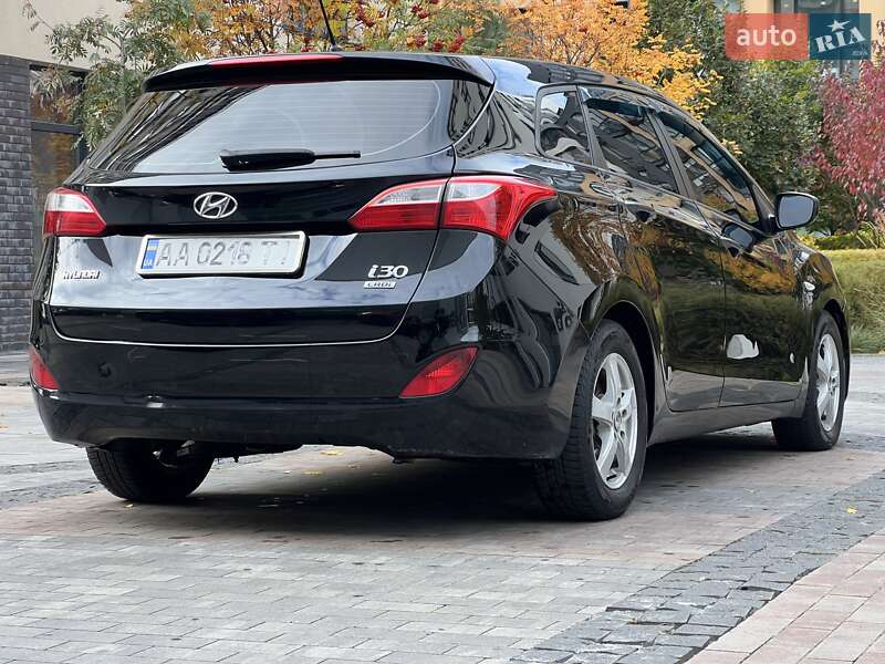 Універсал Hyundai i30 2014 в Києві фото 12 Універсал Hyundai i30 2014 в Києві
