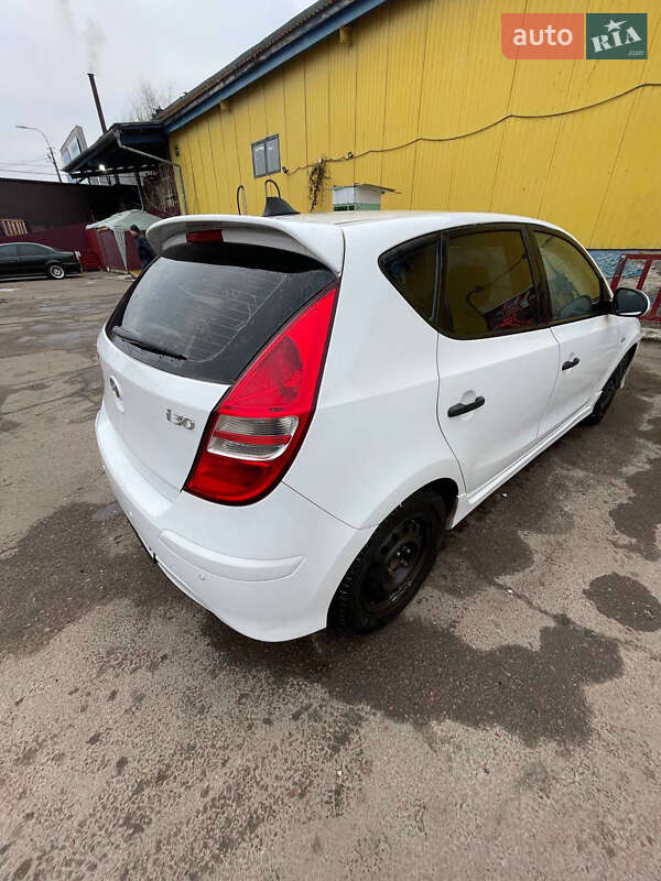 Хетчбек Hyundai i30 2010 в Чернігові фото 8 Хетчбек Hyundai i30 2010 в Чернігові